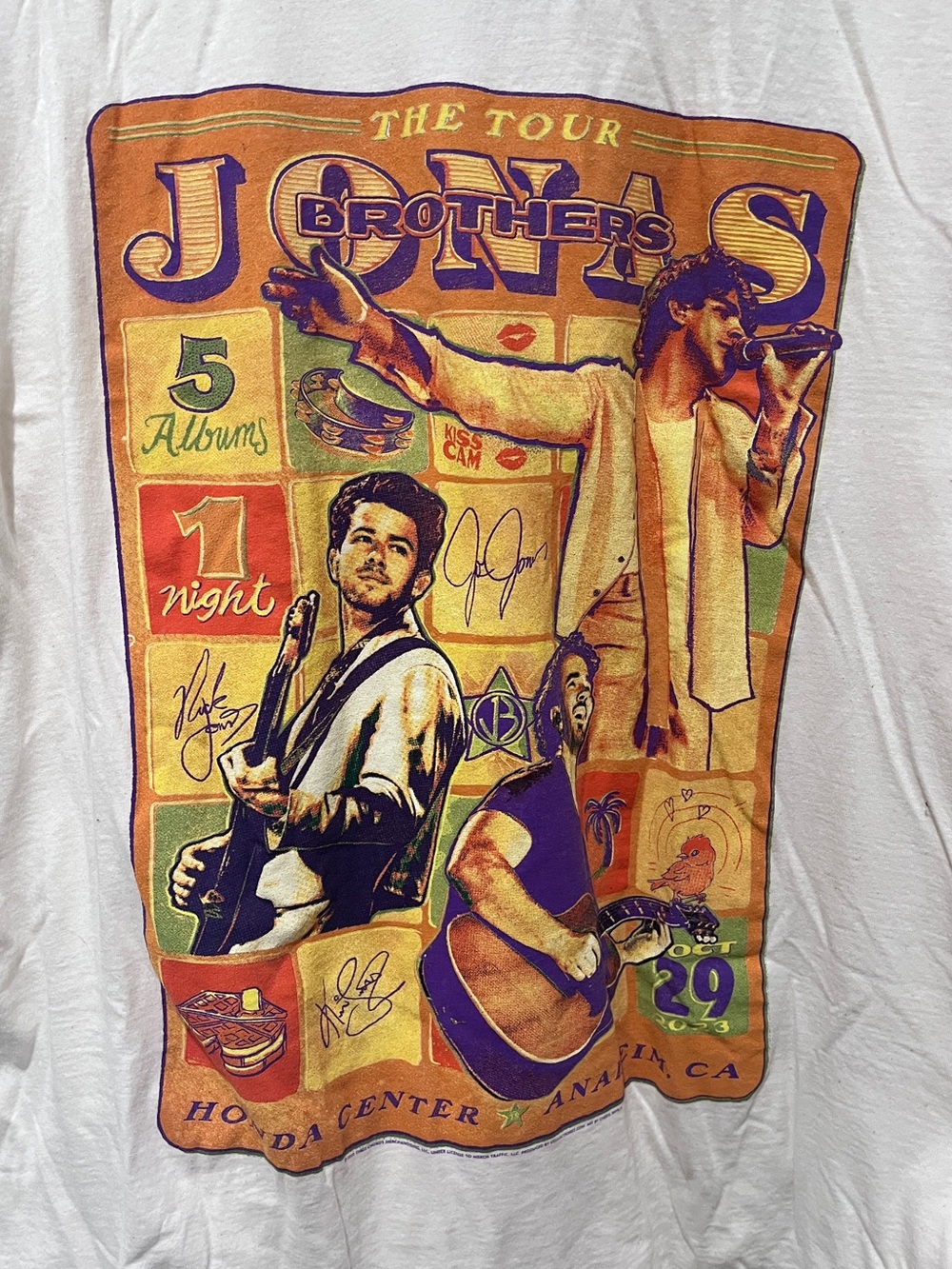 Jonas Brothers The Tour concert tee t-shirt XXL